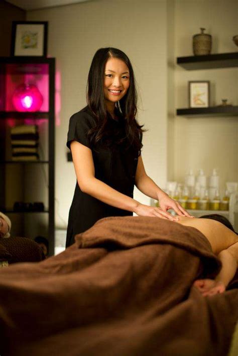 Erotic massage Buyeo