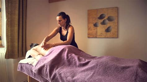 Erotic massage La Charite sur Loire