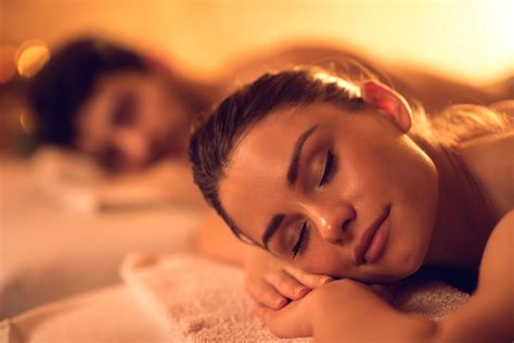 Erotic massage Lombardijen