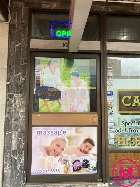 Erotic massage Moorebank