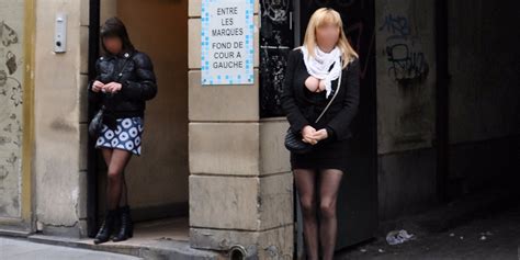 Trouver une prostituée Chapelle lez Herlaimont