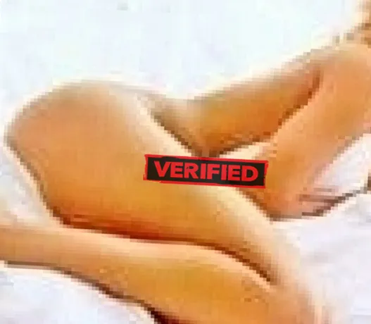 Karen tits Erotic massage Alpendurada