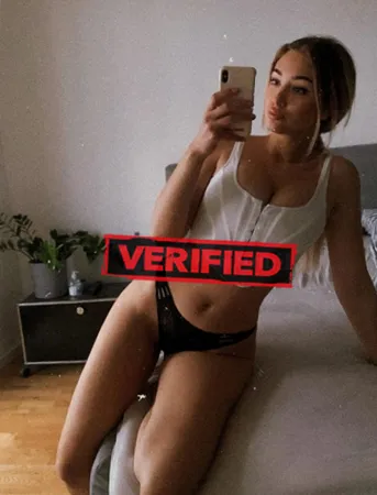 Vanessa anal Finde eine Prostituierte Zirndorf