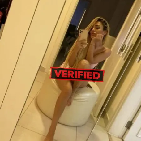 Adèle pornostarr Prostituée Vaujours